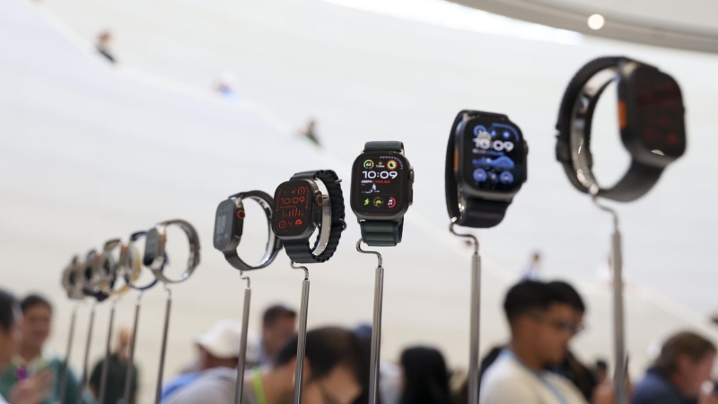 Apple представила новые модели умных часов