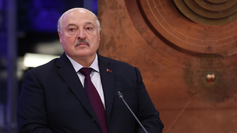 Лукашенко завершил визит в Россию