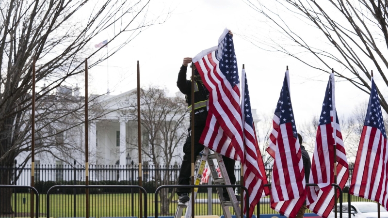 Опрос показал отношение американцев к делам против оппонентов Трампа