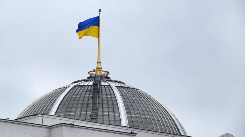 Украина ввела санкции против физлиц и компаний, связанных с Россией