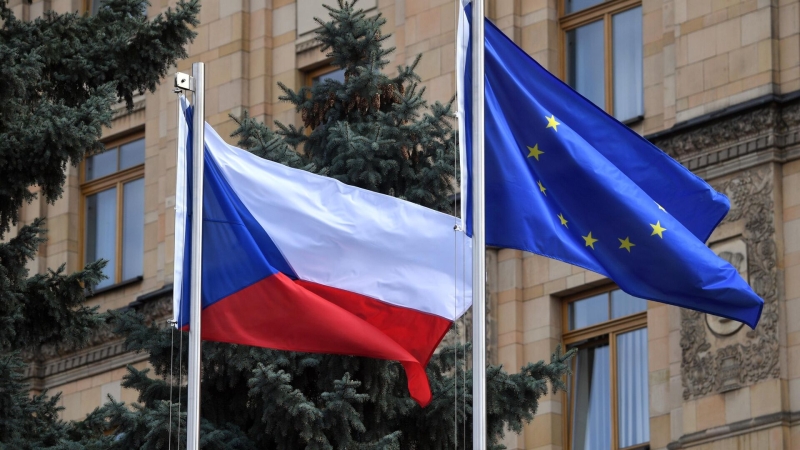 Глава МИД Чехии осудил слова посла Украины о заявлении спикера парламента