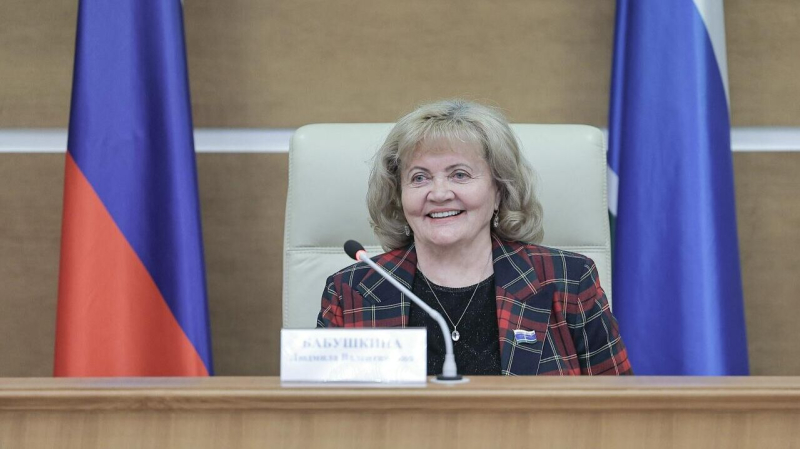 Матвиенко поздравила главу заксобрания Свердловской области с юбилеем