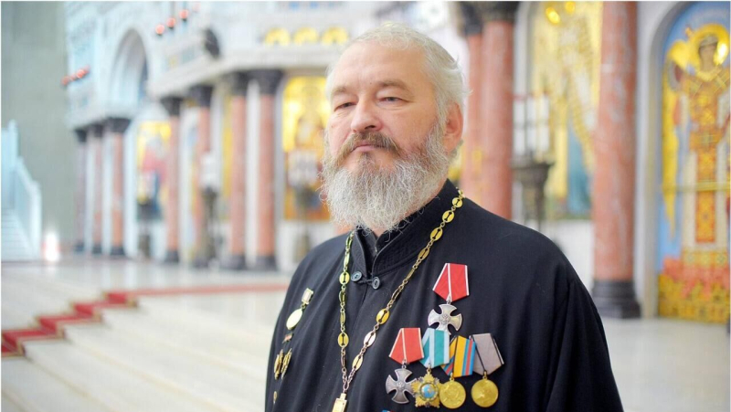 Священник рассказал, что делают с остающимися в тылу блиндажными храмами