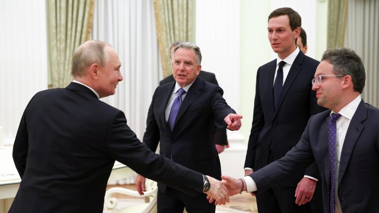 Встреча Путина с Уиткоффом продолжается больше трех часов