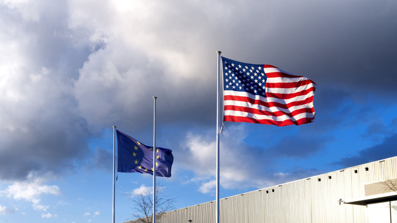 ЕП решил отложить голосование по торговой сделке Европы и США, пишут СМИ