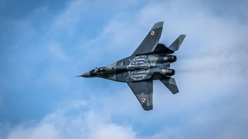 Польша подняла в воздух авиацию из-за якобы активности России на Украине
