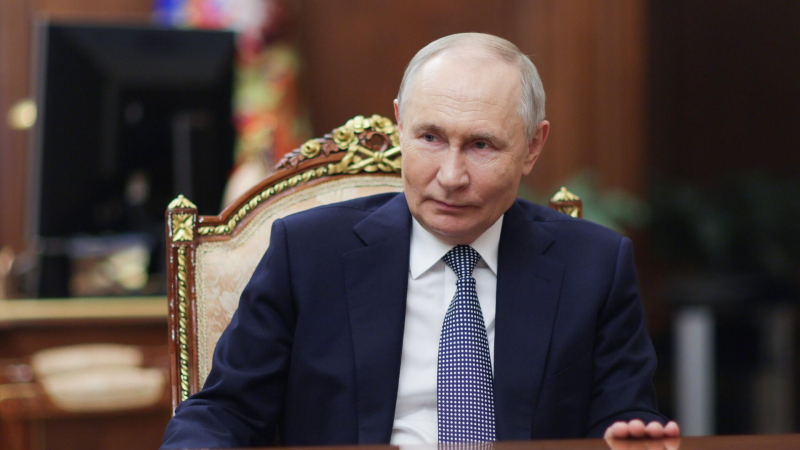 Россия должна занимать достойное место на рынке биотехнологий, заявил Путин