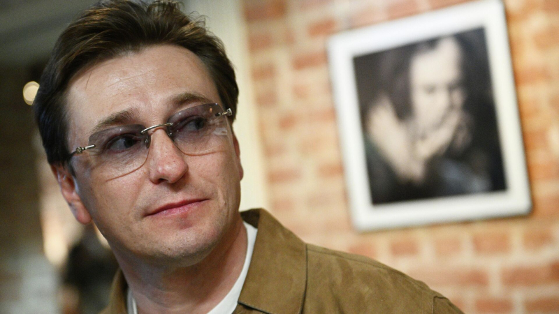 Сергей Безруков накопил штрафы ГИБДД