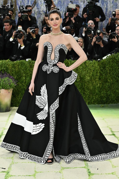 Мода как искусство: самые яркие образы знаменитостей на Met Gala 2026