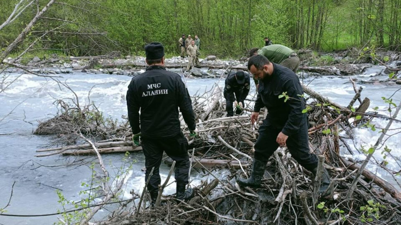 Спасатели нашли тело россиянки, упавшей в горную реку в Южной Осетии
