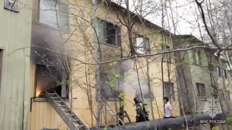 В ХМАО один человек погиб при пожаре в многоквартирном доме