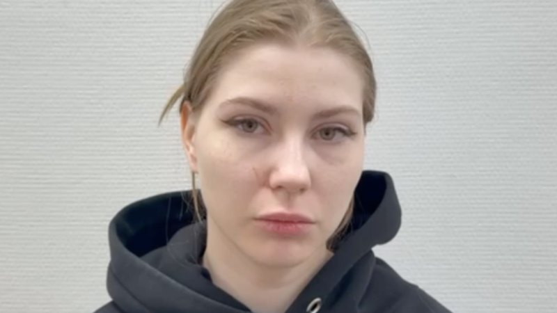 Адвокат рассказал о покаянном письме девушки, сделавшей кальян на куличе