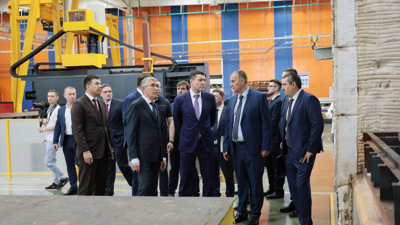 Алиханов и Миляев обсудили развитие промкомплекса Тульской области
