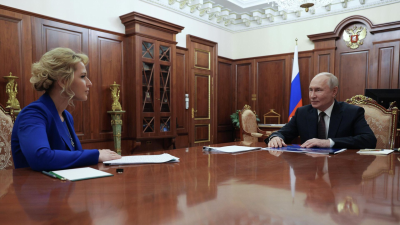 Лантратова активно взялась за работу на посту омбудсмена, заявил Путин