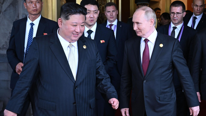 Лидер КНДР в поздравлении Путину с Днем России пожелал ему успехов в работе