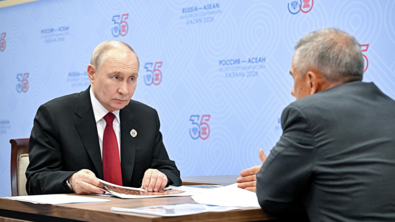 Минниханов пообещал Путину исправить ситуацию с врачами в Татарстане
