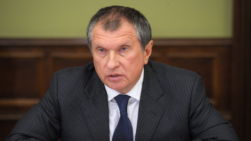 Миру грозит крупнейший пузырь на финансовом рынке, заявил Сечин