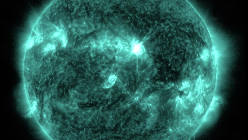 На Солнце произошла сильнейшая за полтора месяца вспышка
