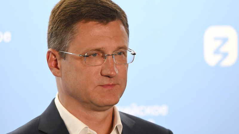 Новак обсудил с губернатором Иркутской области поставки топлива