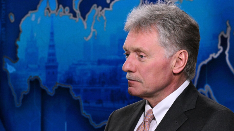 Песков рассказал, во сколько просыпается по утрам