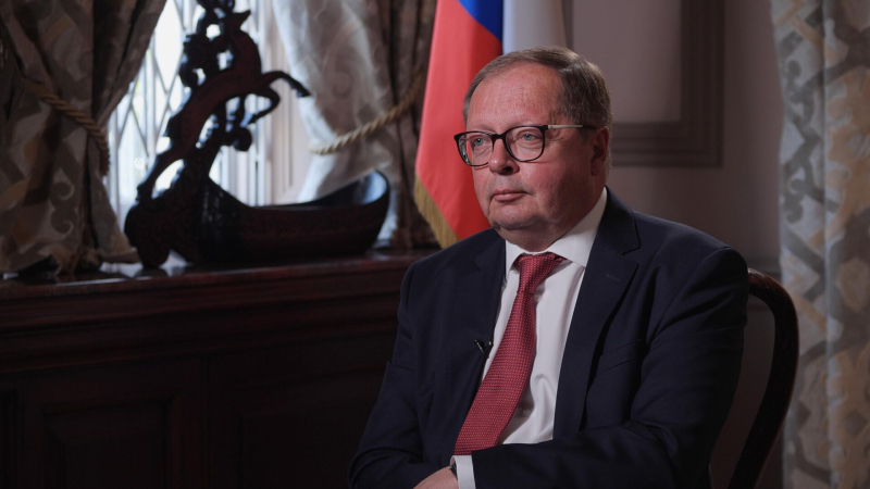 Посол России довел до Лондона рекомендацию эвакуировать дипломатов из Киева