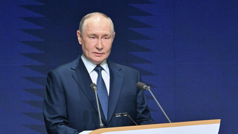Путин наградил основоположницу российской школы офтальмоонкологии