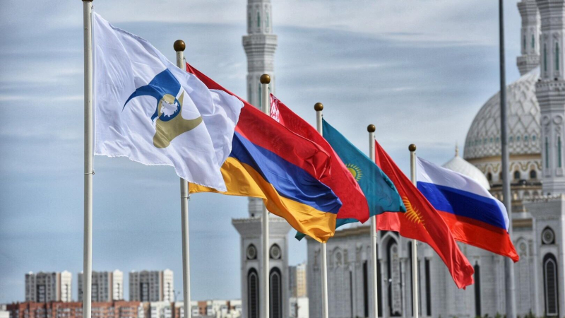 Россия предложила продлить нулевые пошлины на ввоз топлива в ЕАЭС