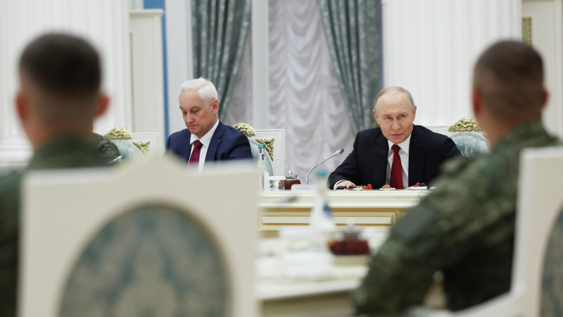 Россия укрепляет систему ПВО для противодействия БПЛА, заявил Путин