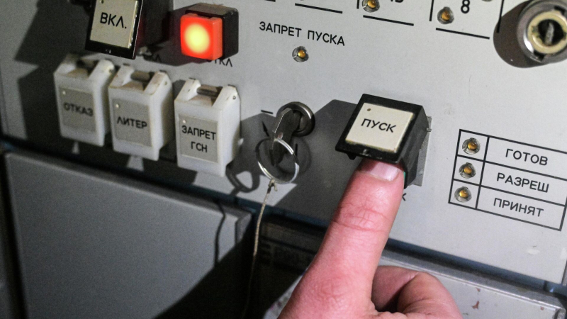 Силы ПВО отразили массовую атаку вражеских беспилотников на Москву