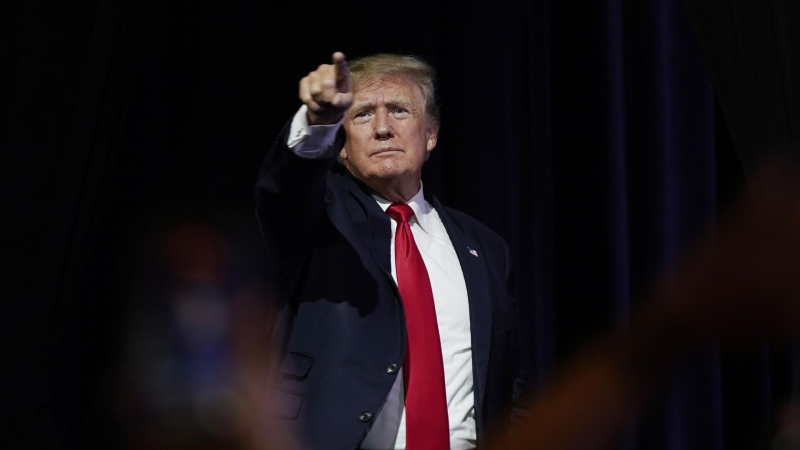 Трамп намерен снять блокаду Ормузского пролива после подписания сделки