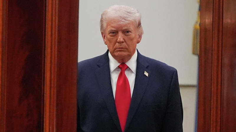 Трамп нецензурно высказался об атаке Израиля по Бейруту, пишут СМИ