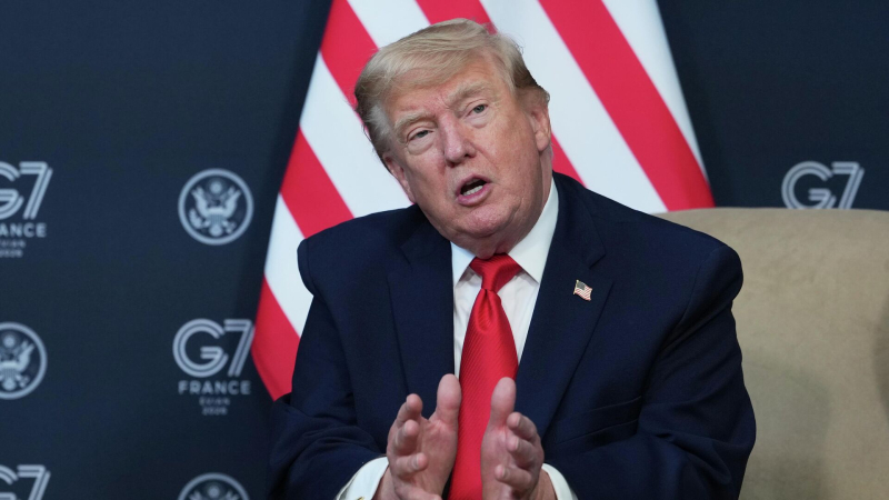 Трамп заявил, что Сирия могла бы справиться с "Хезболлах" лучше Израиля