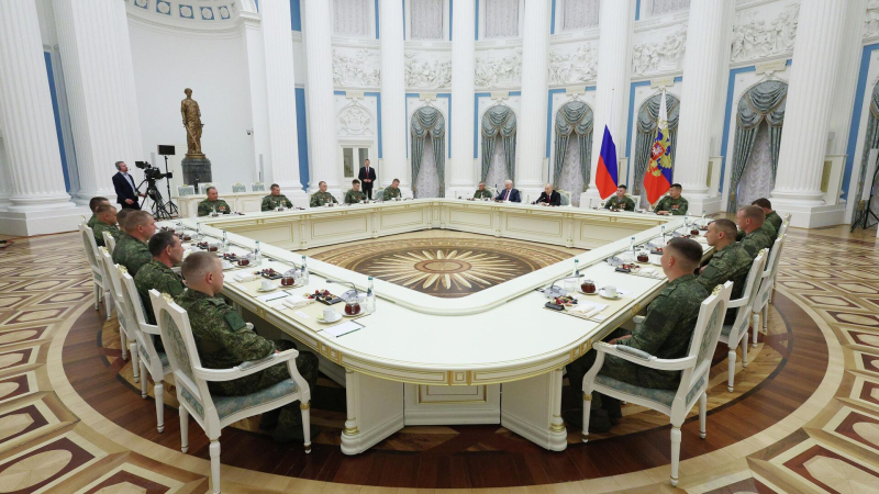 У противника нет многих вооружений, которые есть у России, заявил Путин