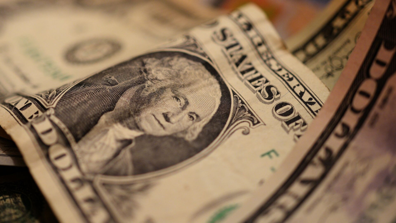 Украина должна заплатить МВФ 172 миллиона долларов