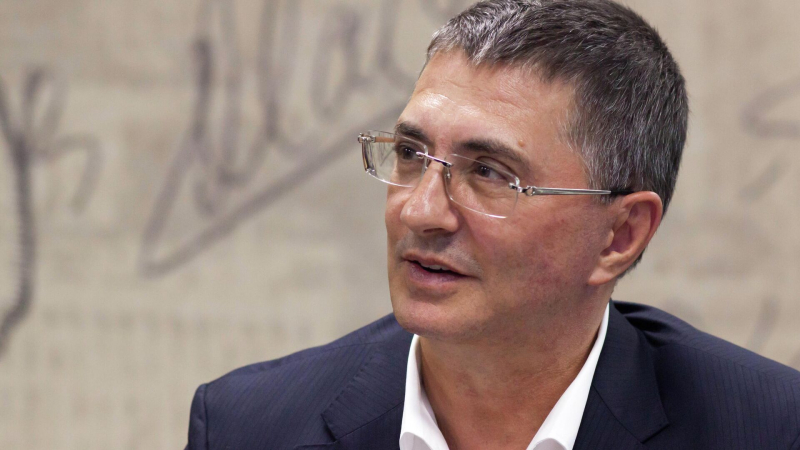 "В секунды". Доктор Мясников предупредил о смертельно опасном симптоме