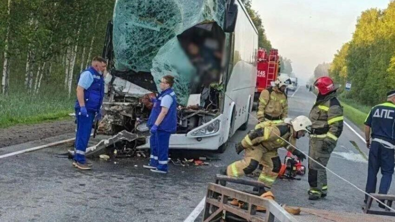 В Тюменской области завели дело после ДТП с вахтовым автобусом и грузовиком