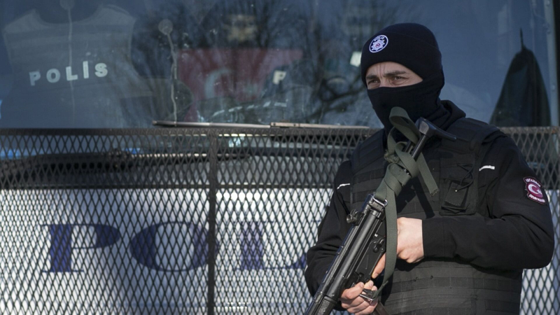 В Турции подросток выстрелом из ружья на свадьбе случайно ранил 11 человек