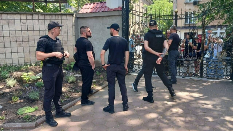 Захарова назвала захват храма Александра Невского в Одессе произволом