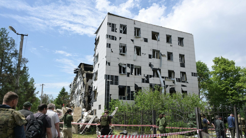 Захарова призвала чиновников ООН лично увидеть пострадавших в Старобельске