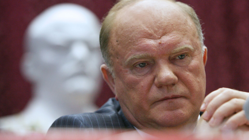 Зюганов возглавил общефедеральный список КПРФ на выборах