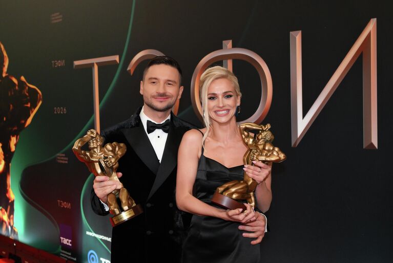 Звезды на "ТЭФИ"-2026: как прошла церемония главной телепремии