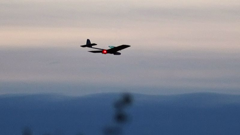 Беспилотная опасность сохраняется в Крыму более 17 часов