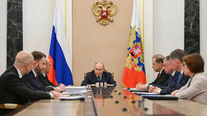 Динамика кредитования говорит о росте внутреннего спроса, заявил Путин