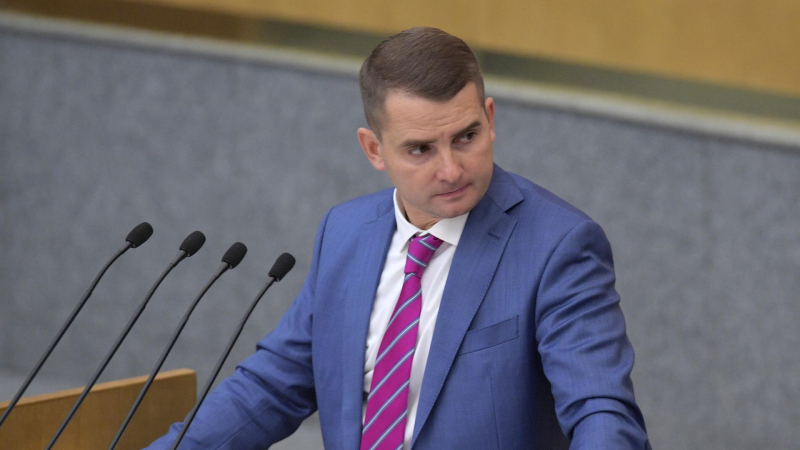 Глава комитета Госдумы Нилов решил не переизбираться, заявил Володин