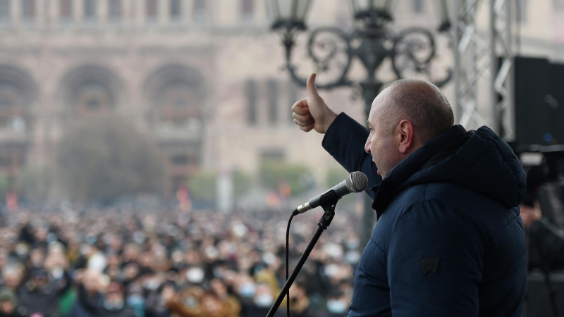 Лидер партии "Мать Армения" подал иск против спикера парламента за клевету