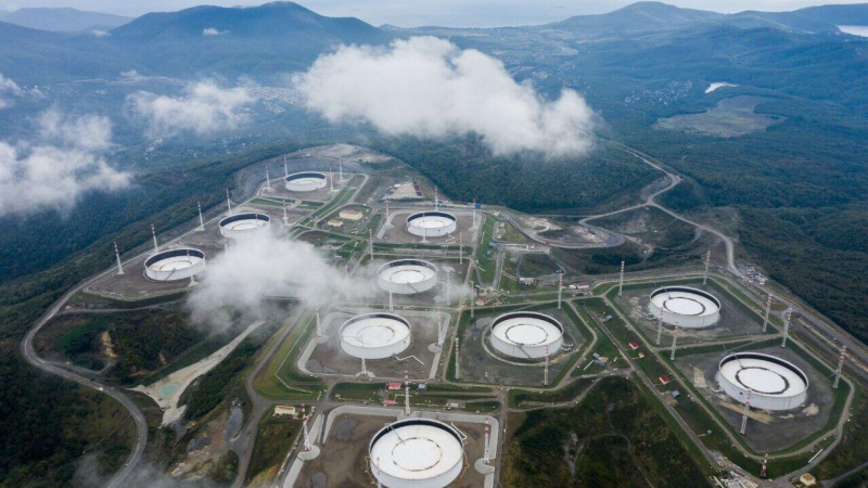 Минэнерго Казахстана сообщило о приостановке погрузки нефти на КТК