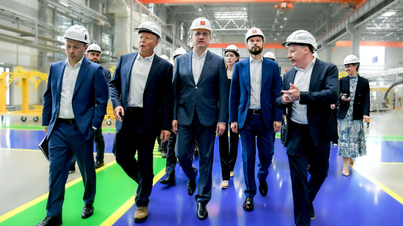 Новак и Королев отметили вклад завода "ТверьКанатДор" в импортозамещение