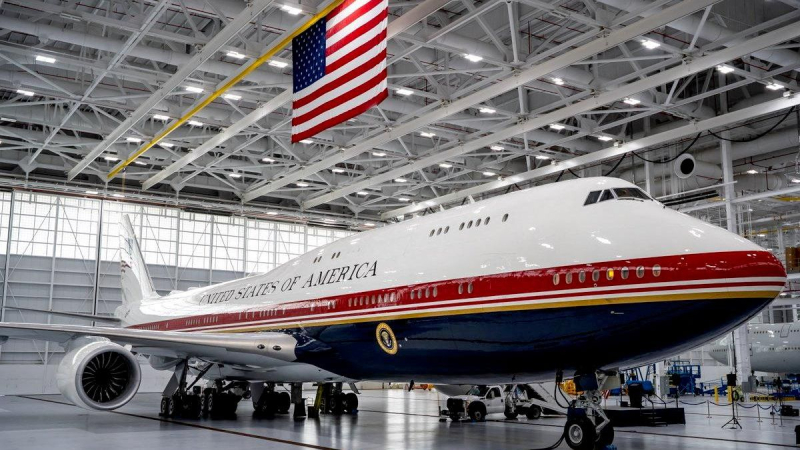 Подаренный Катаром Air Force One отправят на доработку