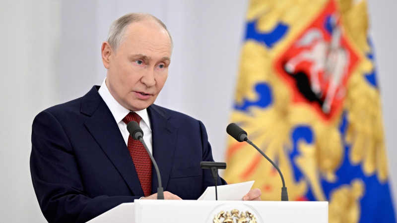 Путин: хотелось бы большего роста экономики, но это сопряжено с рисками