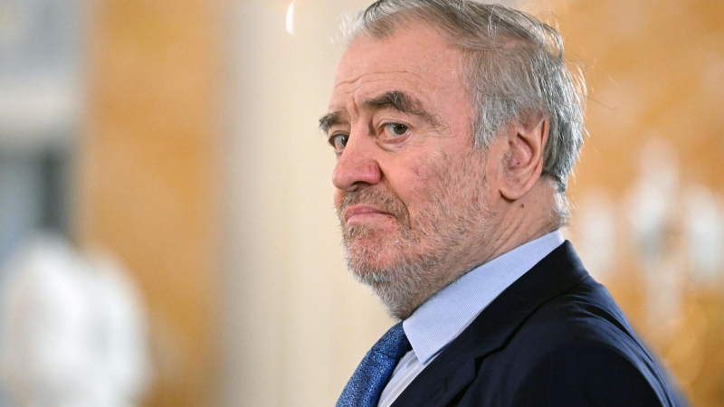 Путин объявил благодарность главе Большого и Мариинского театров